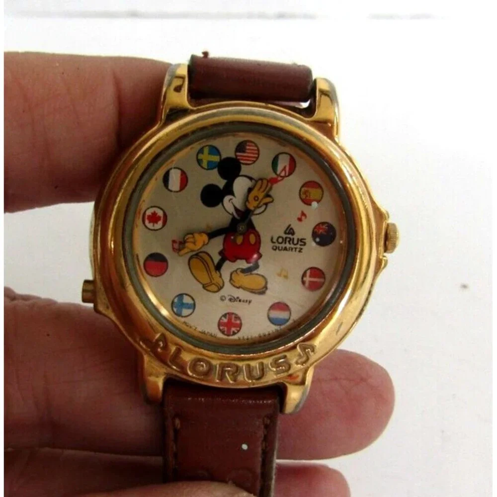 Disney Mickey Mouse Lorus Watch Christmas 1992 Gold Vintage Quartz